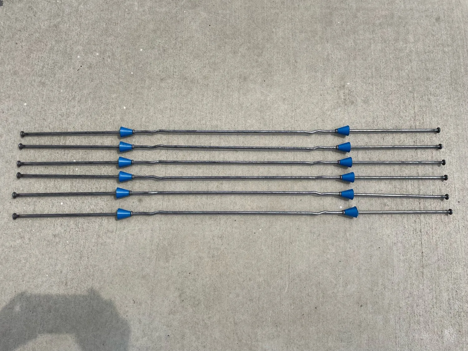 20" x 8 ¼" Standard Snap Ties For Concrete Forms (Long End) - 1" Plastic Cones